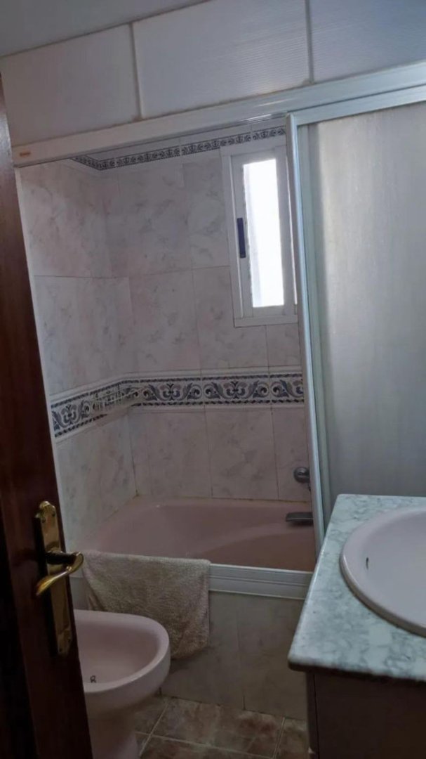 3 Bed Middle Floor Apartment in Elviria