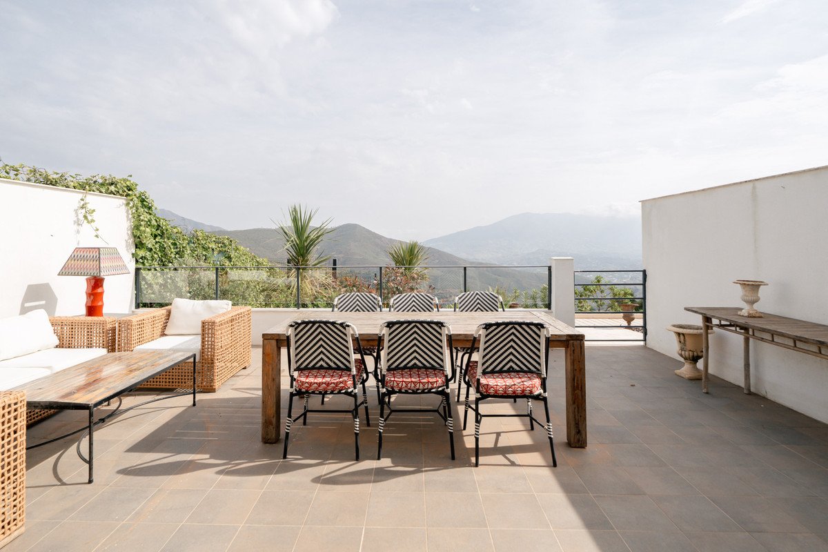 3 Bed Semi-Detached House in La Mairena