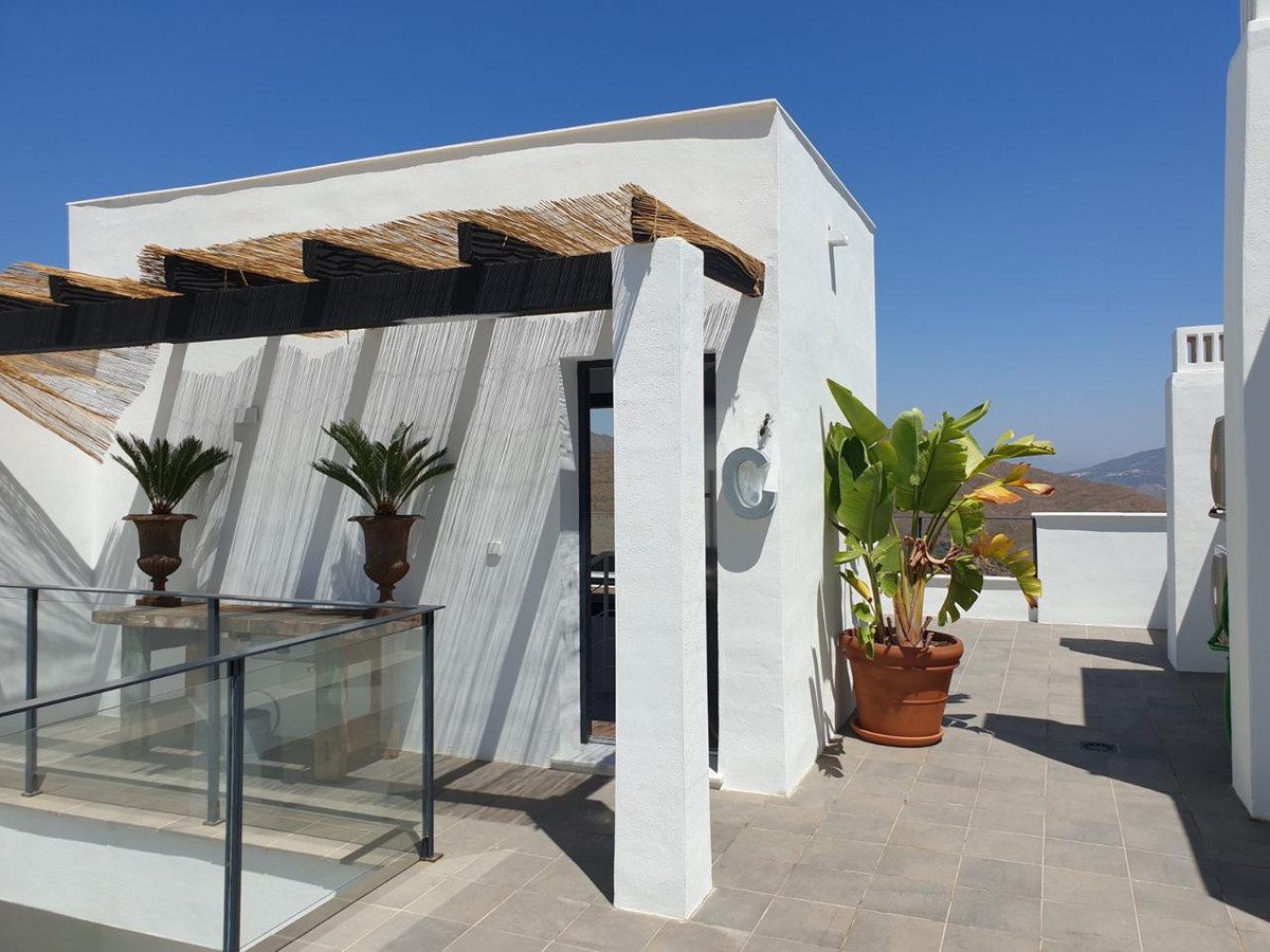 3 Bed Semi-Detached House in La Mairena