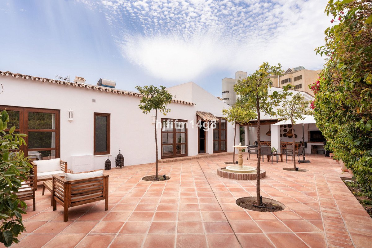 3 Bed Detached Villa in Estepona
