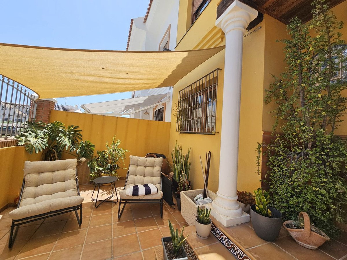 5 Bed Detached Villa in Los Pacos