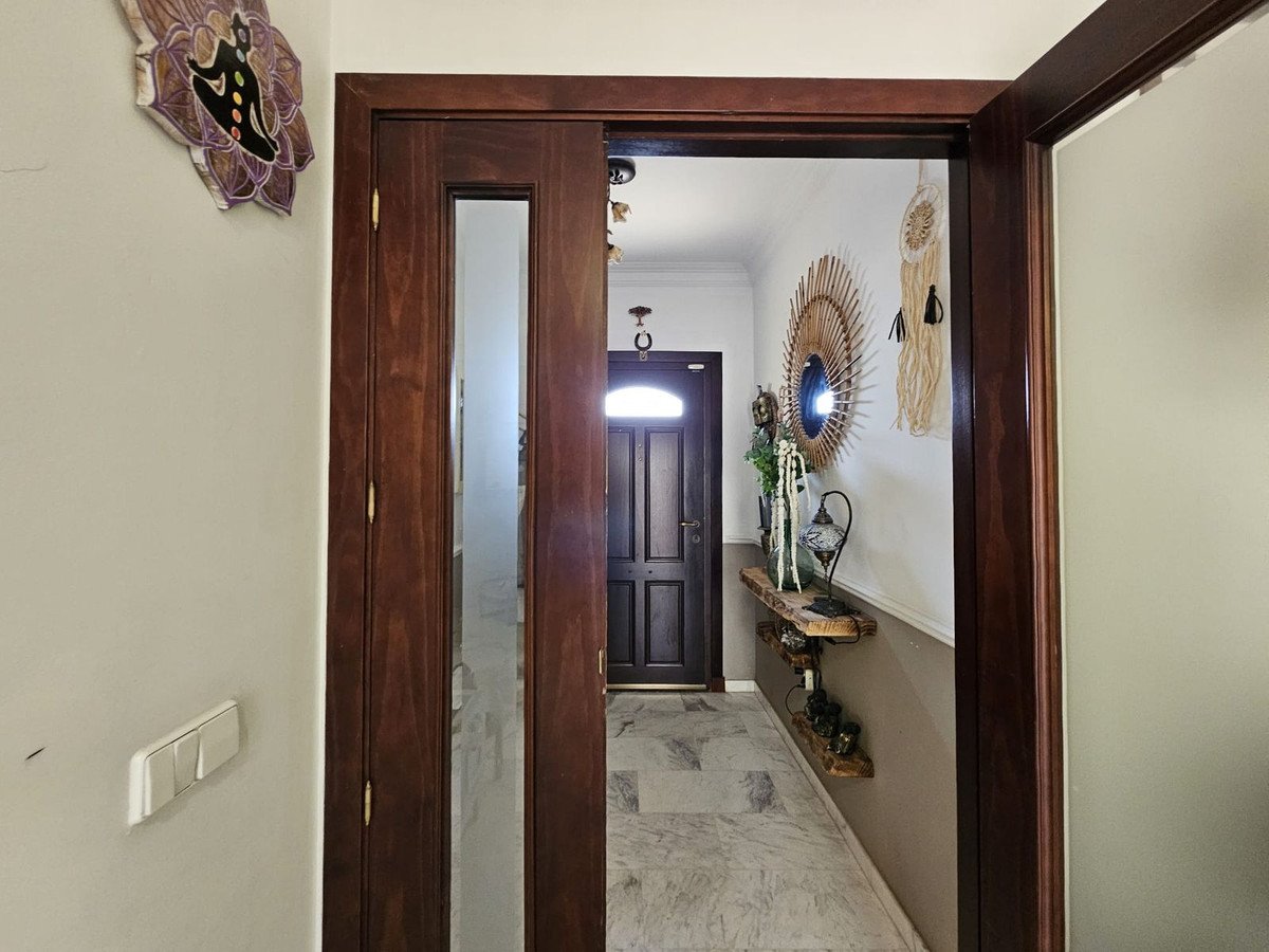 5 Bed Detached Villa in Los Pacos