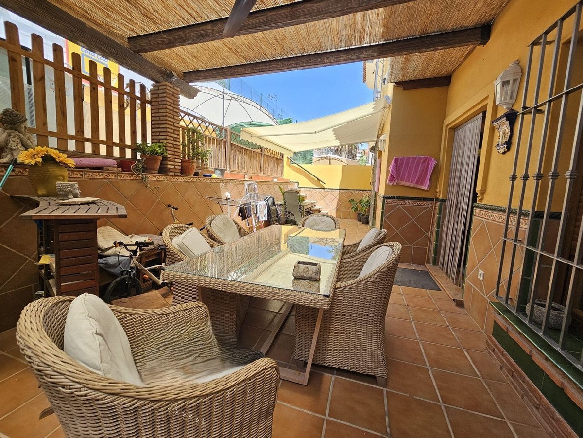 5 Bed Detached Villa in Los Pacos