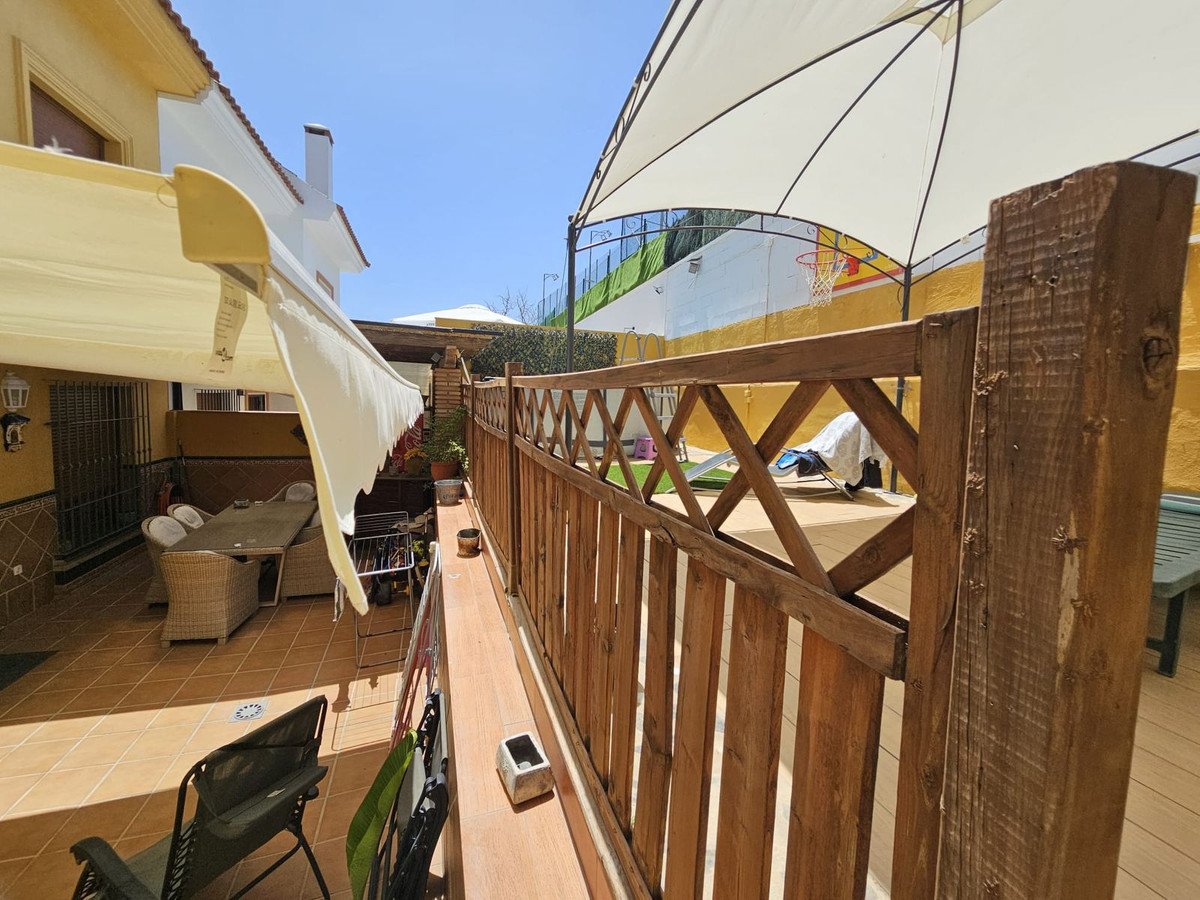 5 Bed Detached Villa in Los Pacos