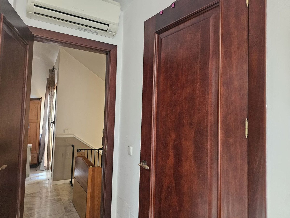 5 Bed Detached Villa in Los Pacos