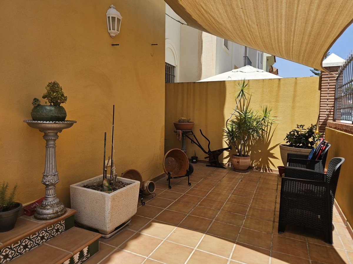 5 Bed Detached Villa in Los Pacos