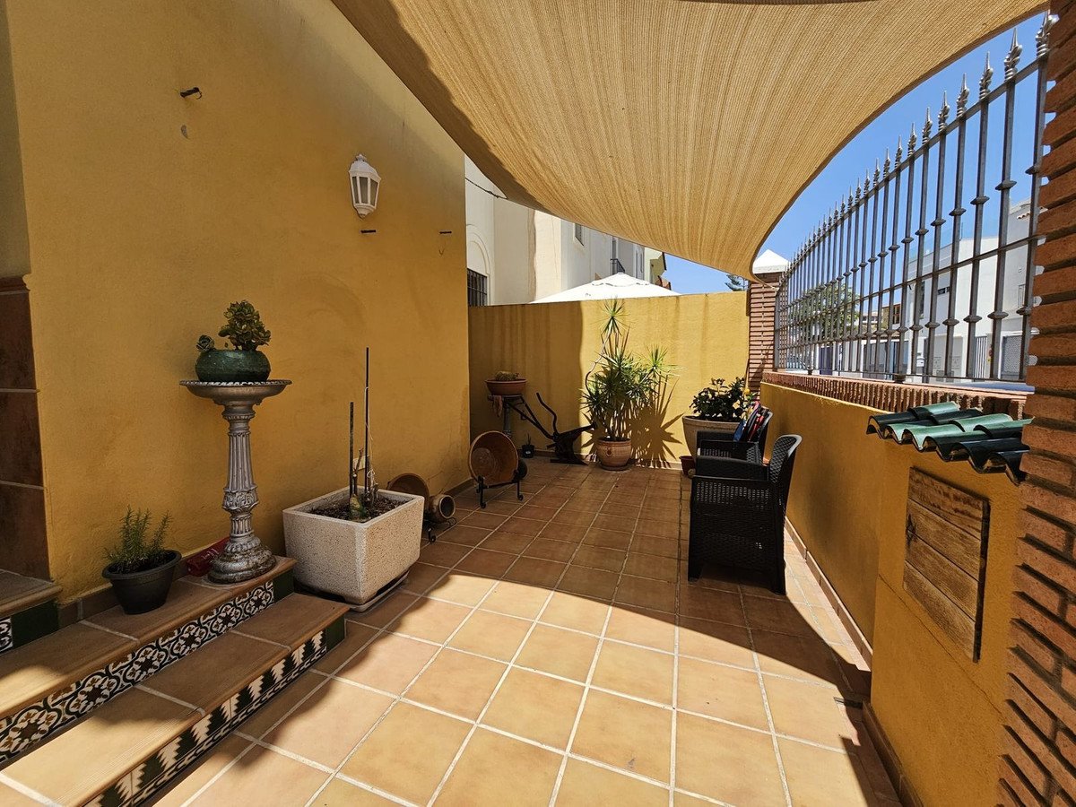 5 Bed Detached Villa in Los Pacos