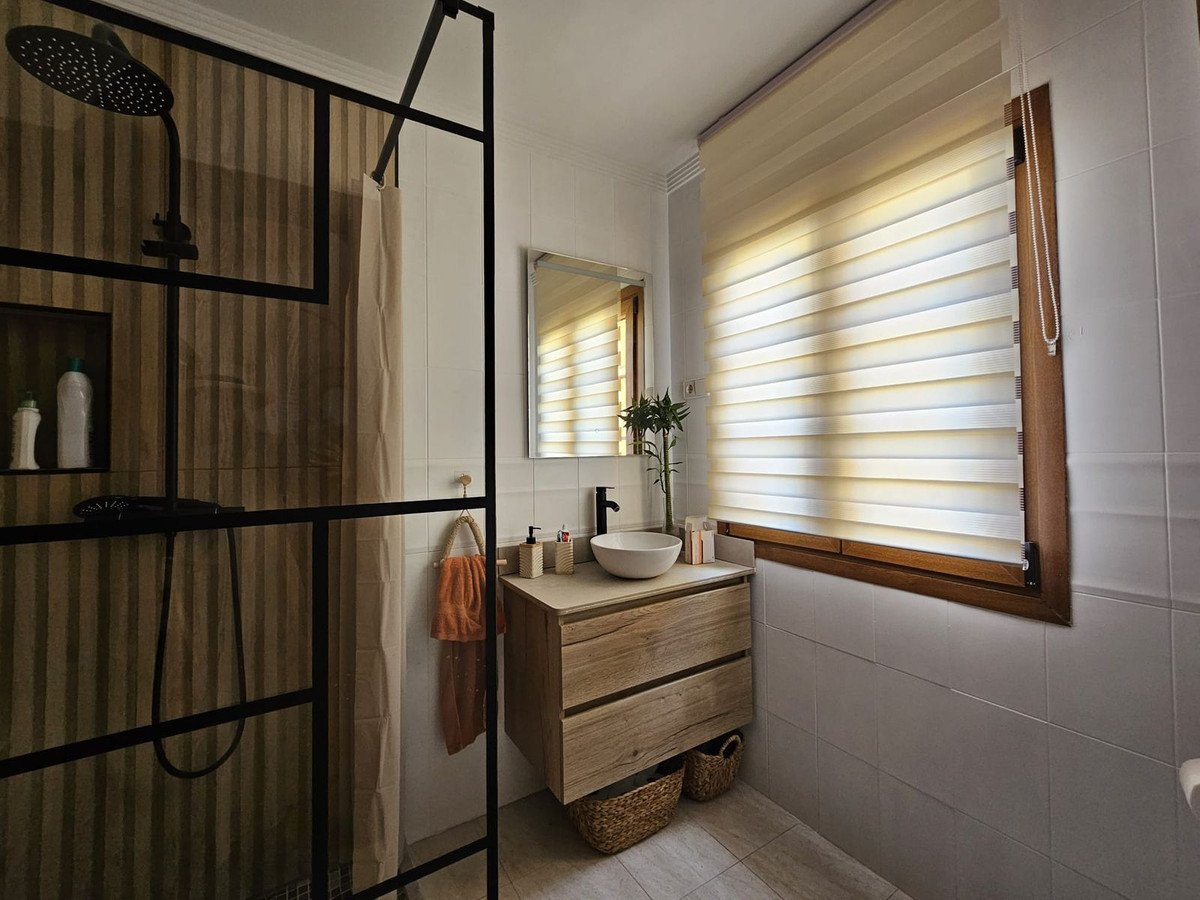 5 Bed Detached Villa in Los Pacos