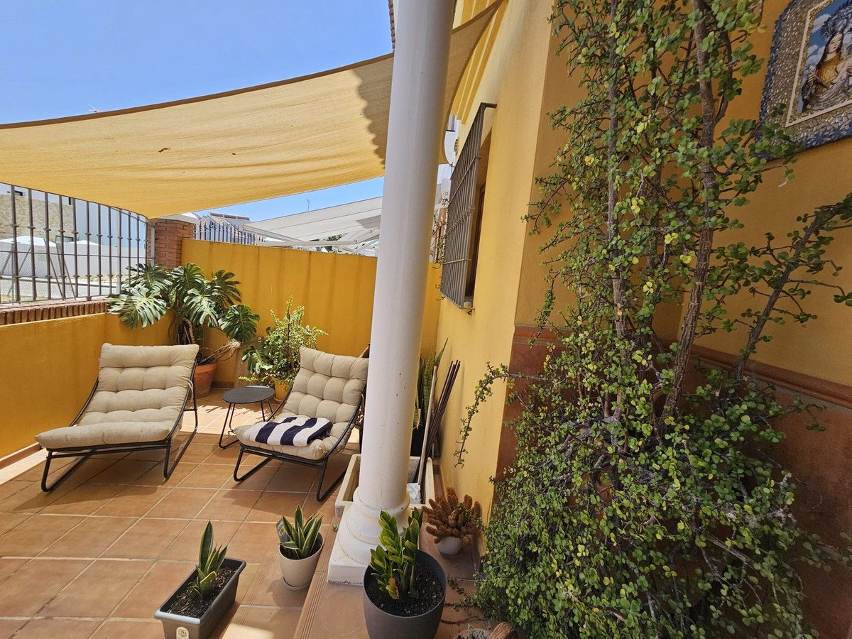5 Bed Detached Villa in Los Pacos