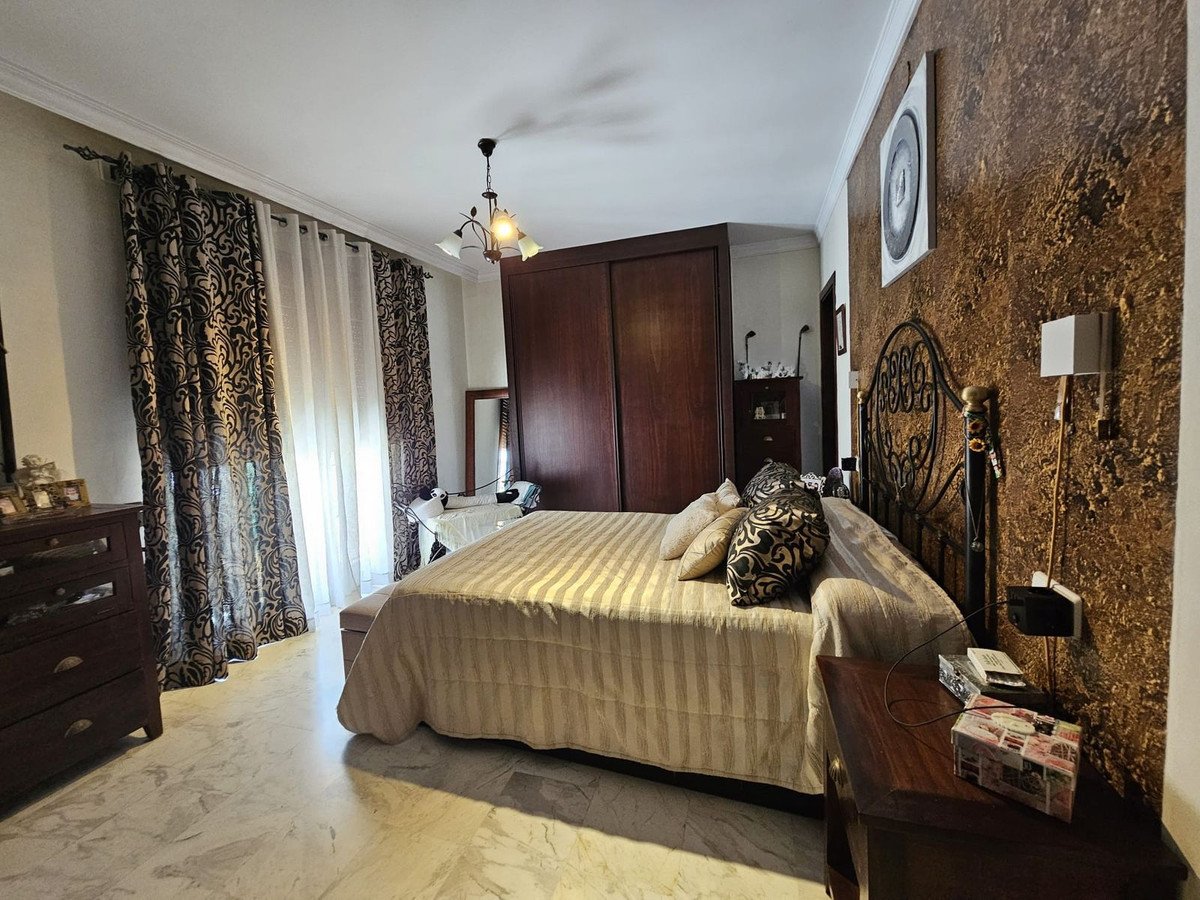 5 Bed Detached Villa in Los Pacos