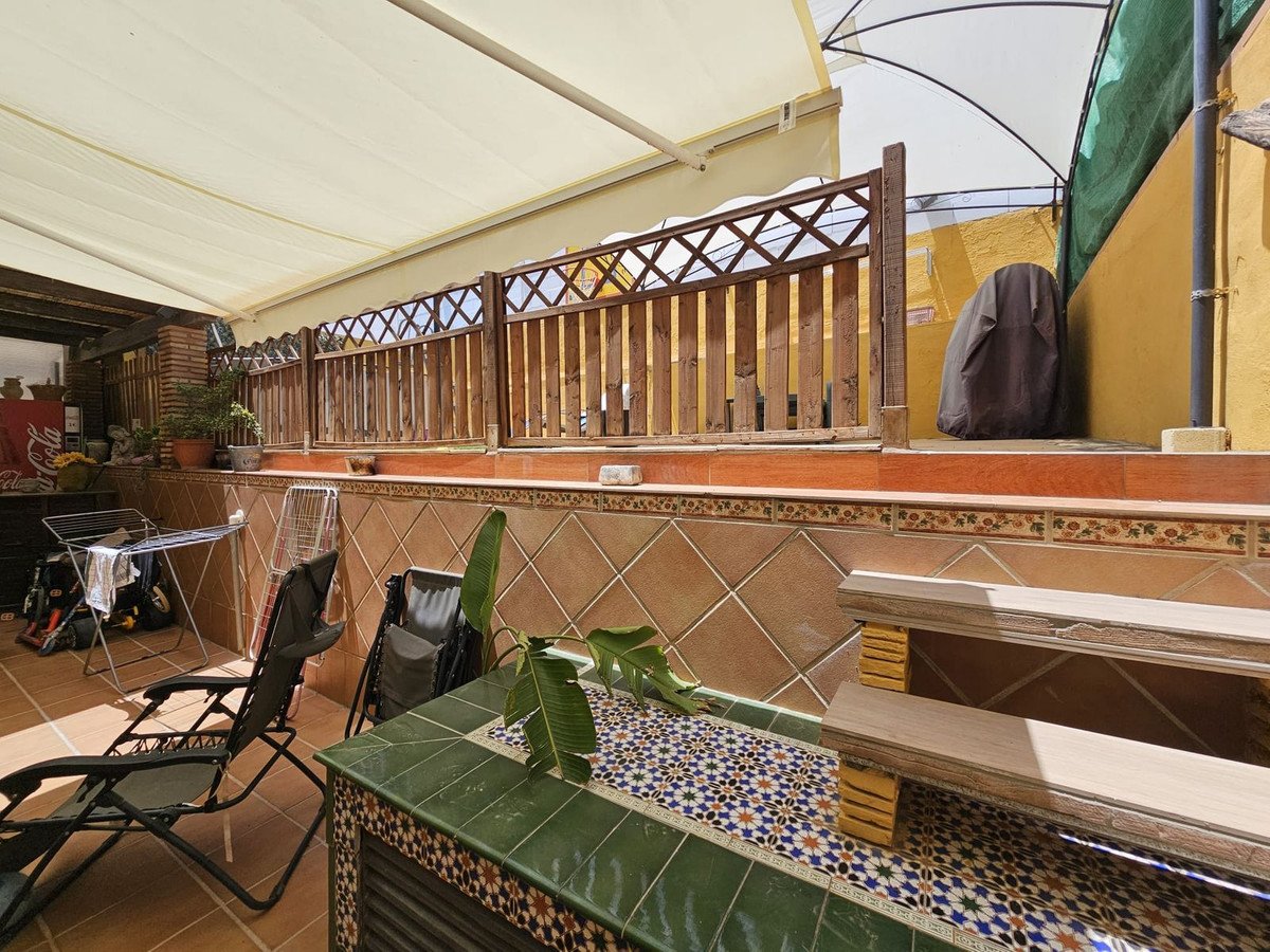 5 Bed Detached Villa in Los Pacos