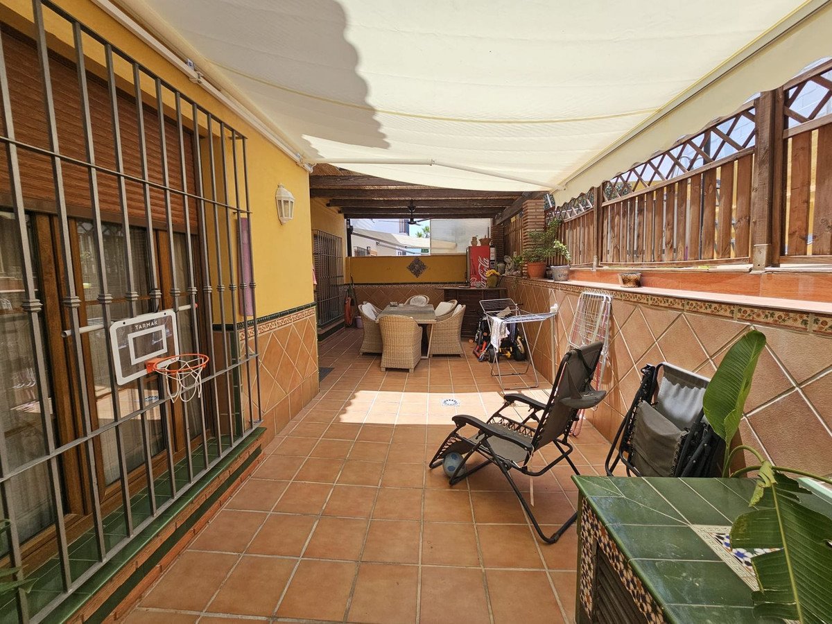 5 Bed Detached Villa in Los Pacos