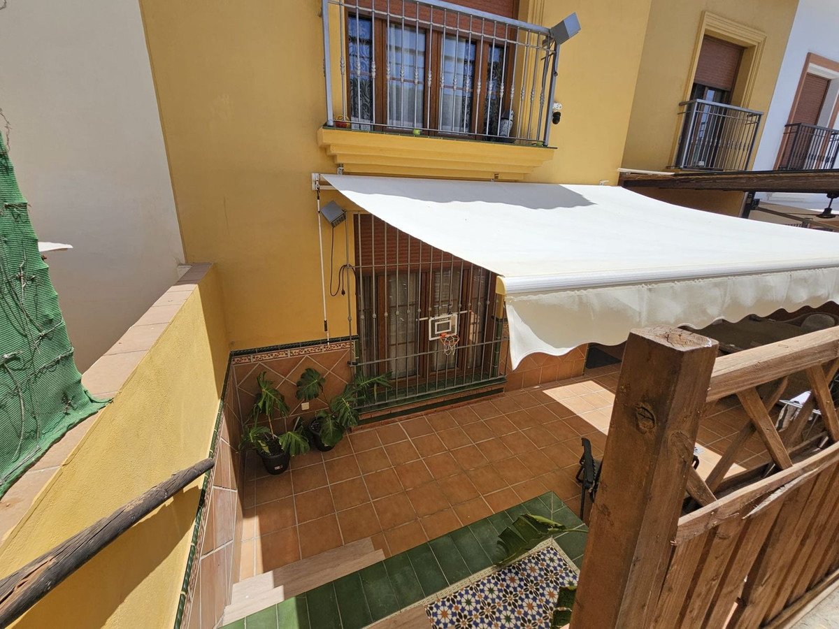 5 Bed Detached Villa in Los Pacos
