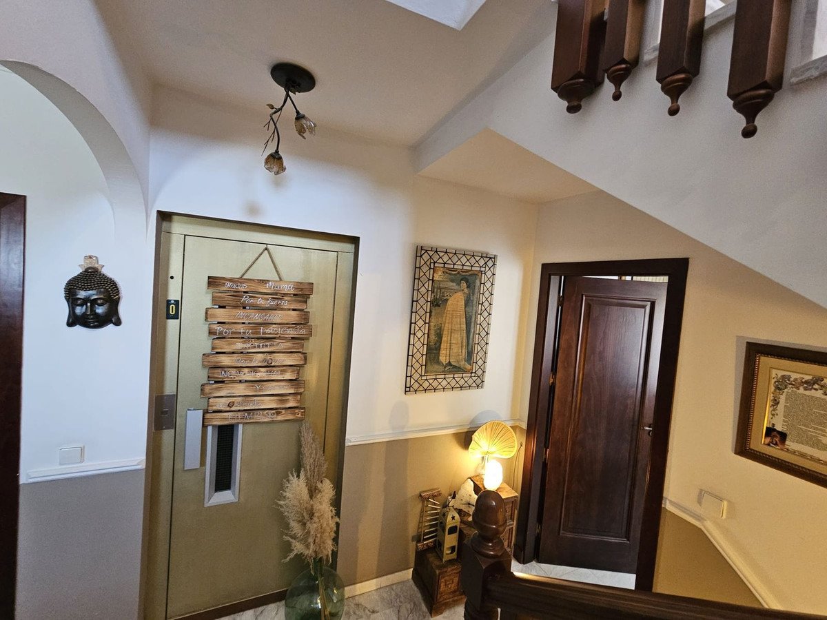 5 Bed Detached Villa in Los Pacos
