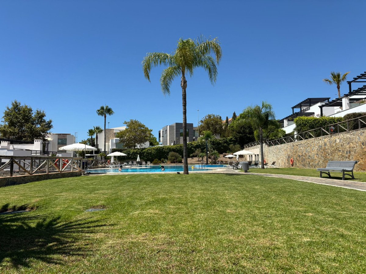 4 Bed Townhouse in Santa Clara