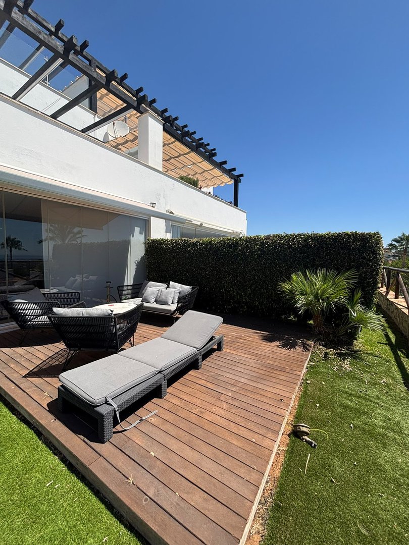 4 Bed Townhouse in Santa Clara
