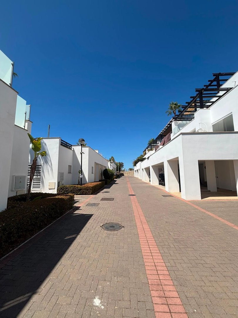 4 Bed Townhouse in Santa Clara