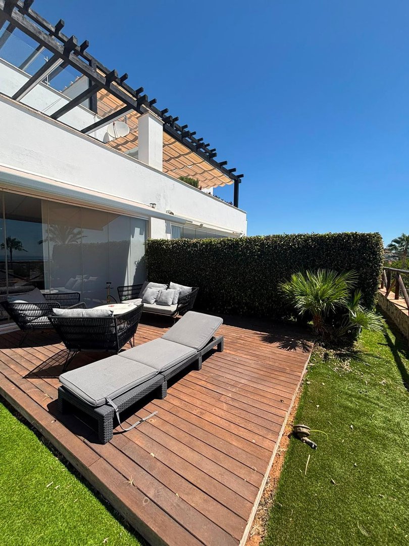 4 Bed Townhouse in Santa Clara