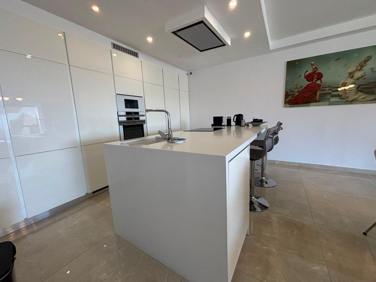 4 Bed Townhouse in Santa Clara