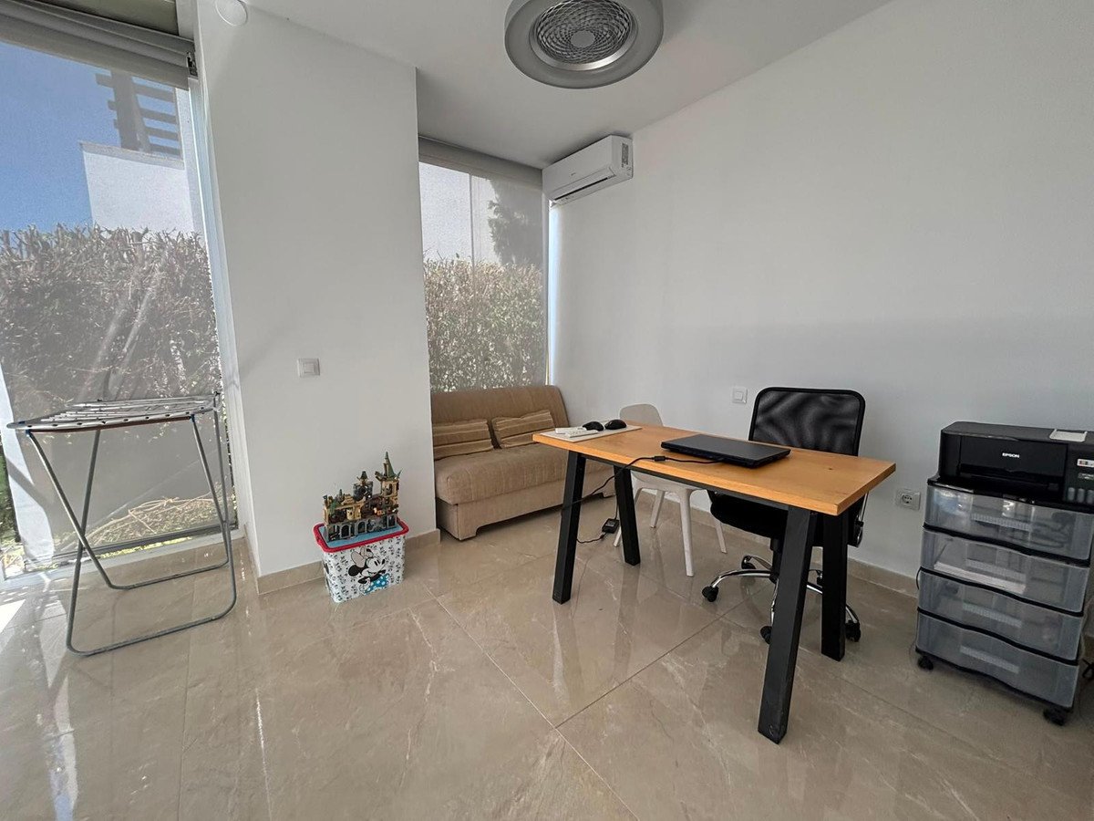 4 Bed Townhouse in Santa Clara