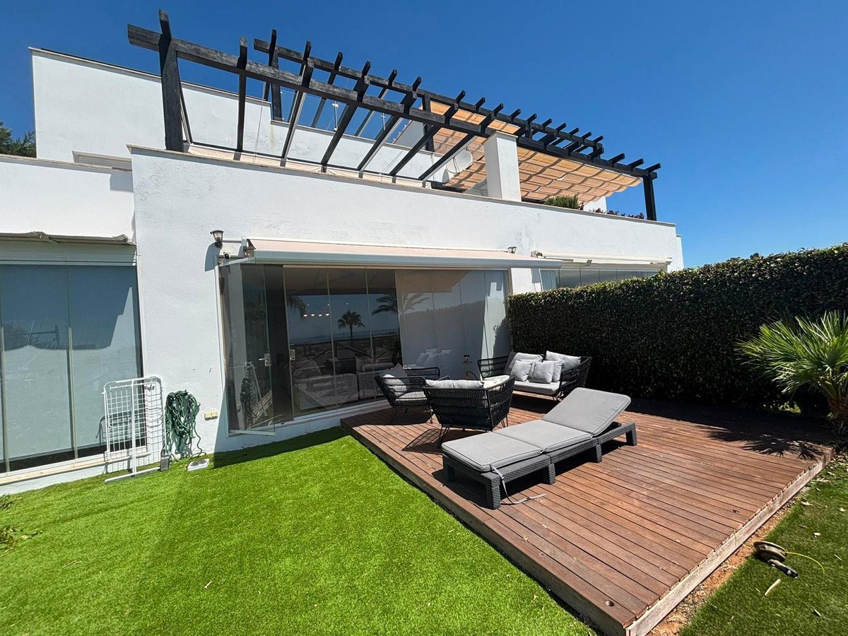 4 Bed Townhouse in Santa Clara
