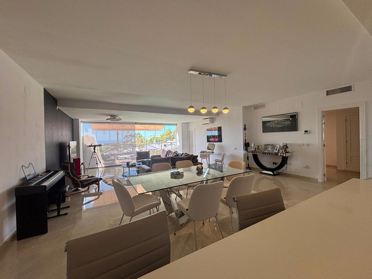 4 Bed Townhouse in Santa Clara