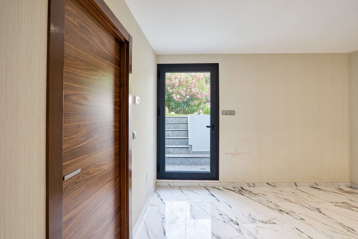 5 Bed Detached Villa in Sierra Blanca