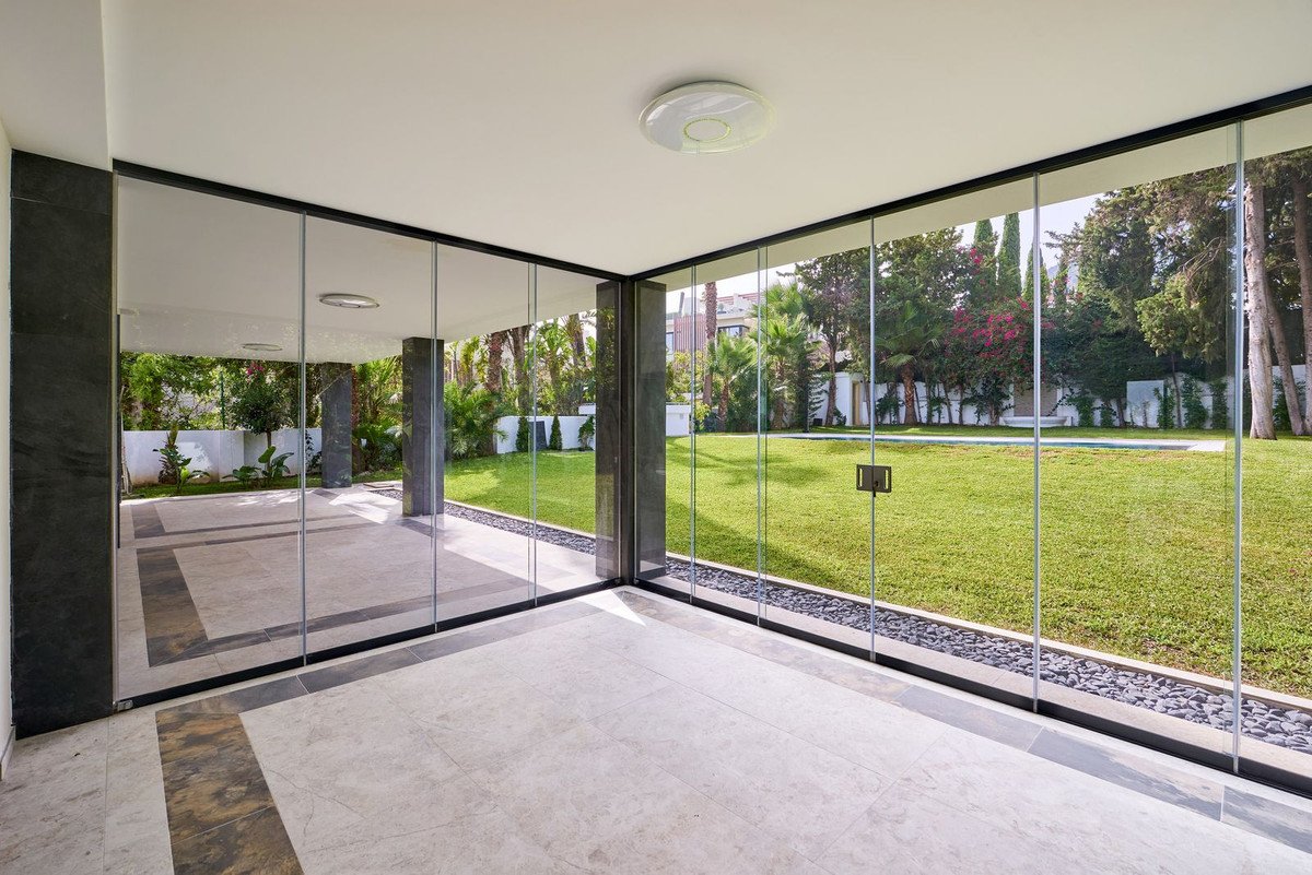 5 Bed Detached Villa in Sierra Blanca
