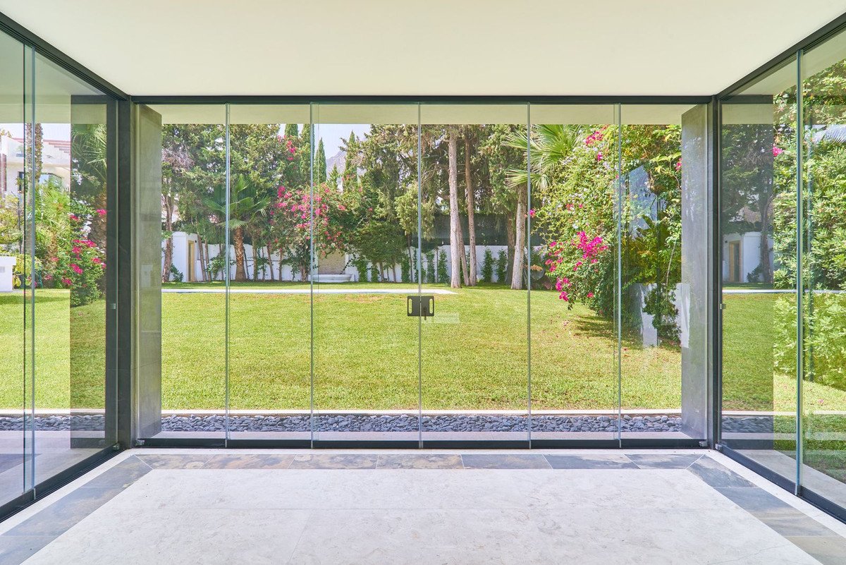 5 Bed Detached Villa in Sierra Blanca