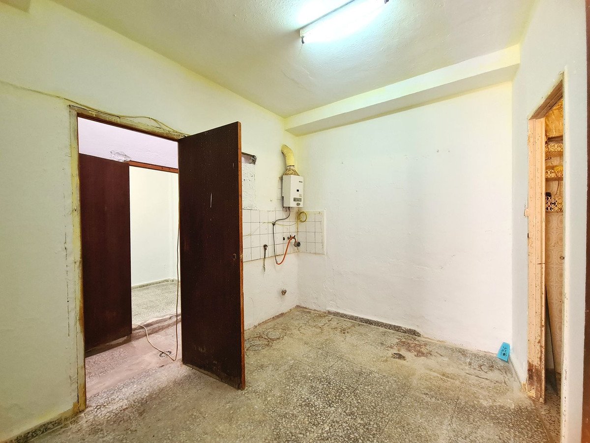 1 Bed Ground Floor Apartment in Estepona
