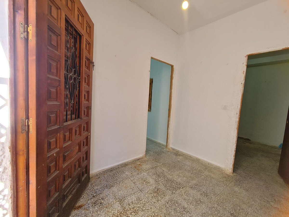 1 Bed Ground Floor Apartment in Estepona