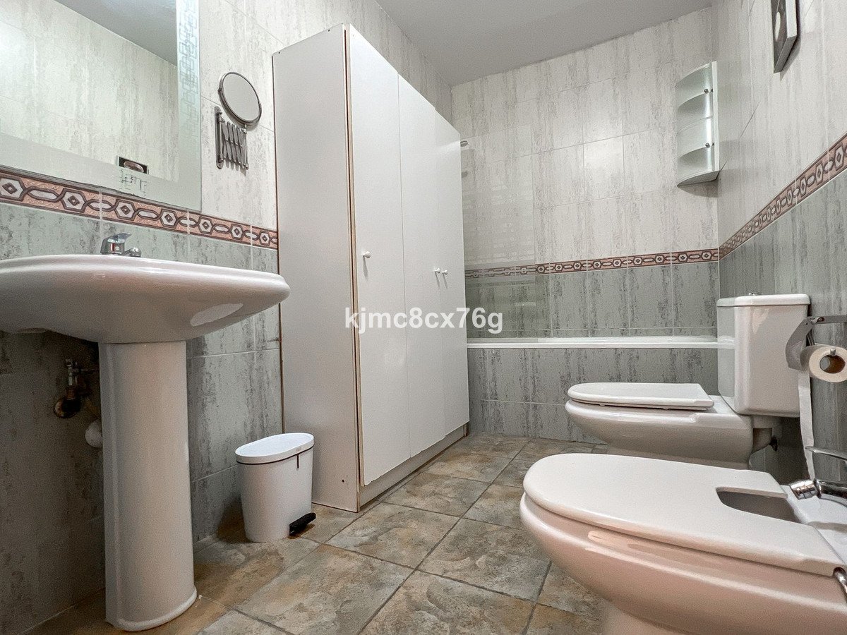 1 Bed Middle Floor Apartment in Málaga