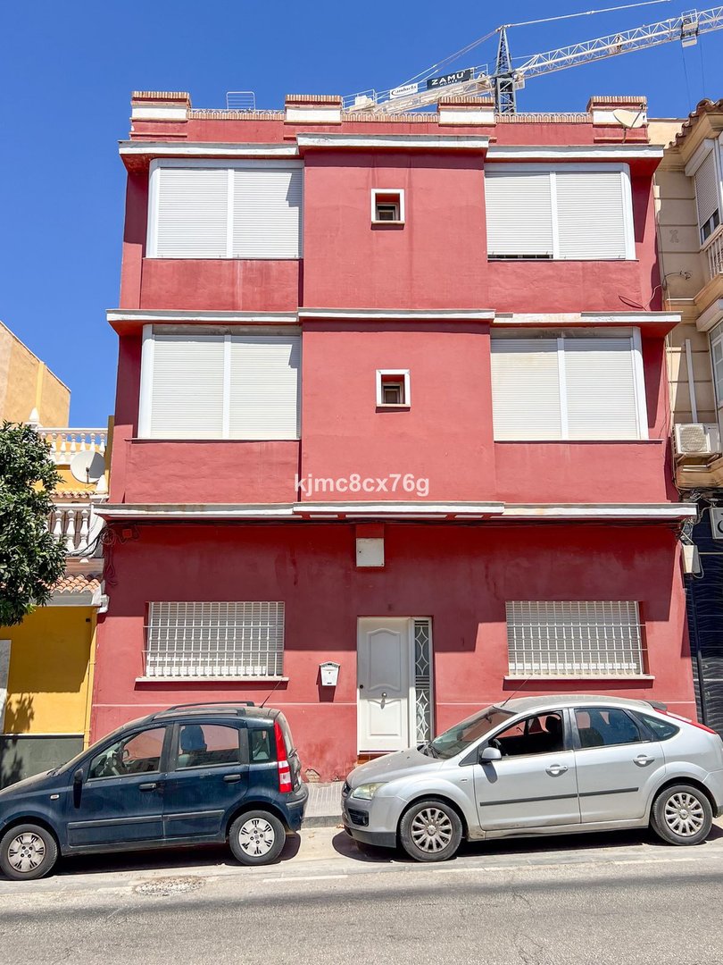 1 Bed Middle Floor Apartment in Málaga
