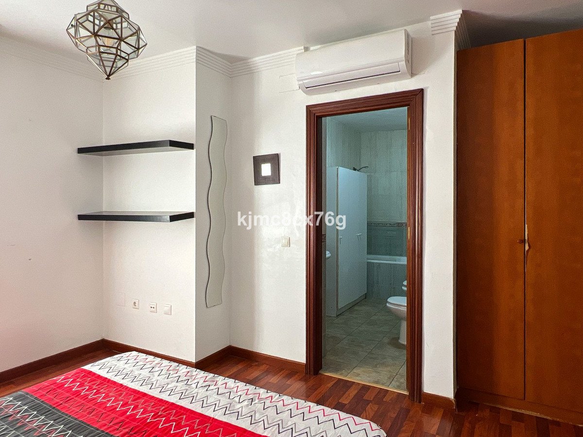 1 Bed Middle Floor Apartment in Málaga