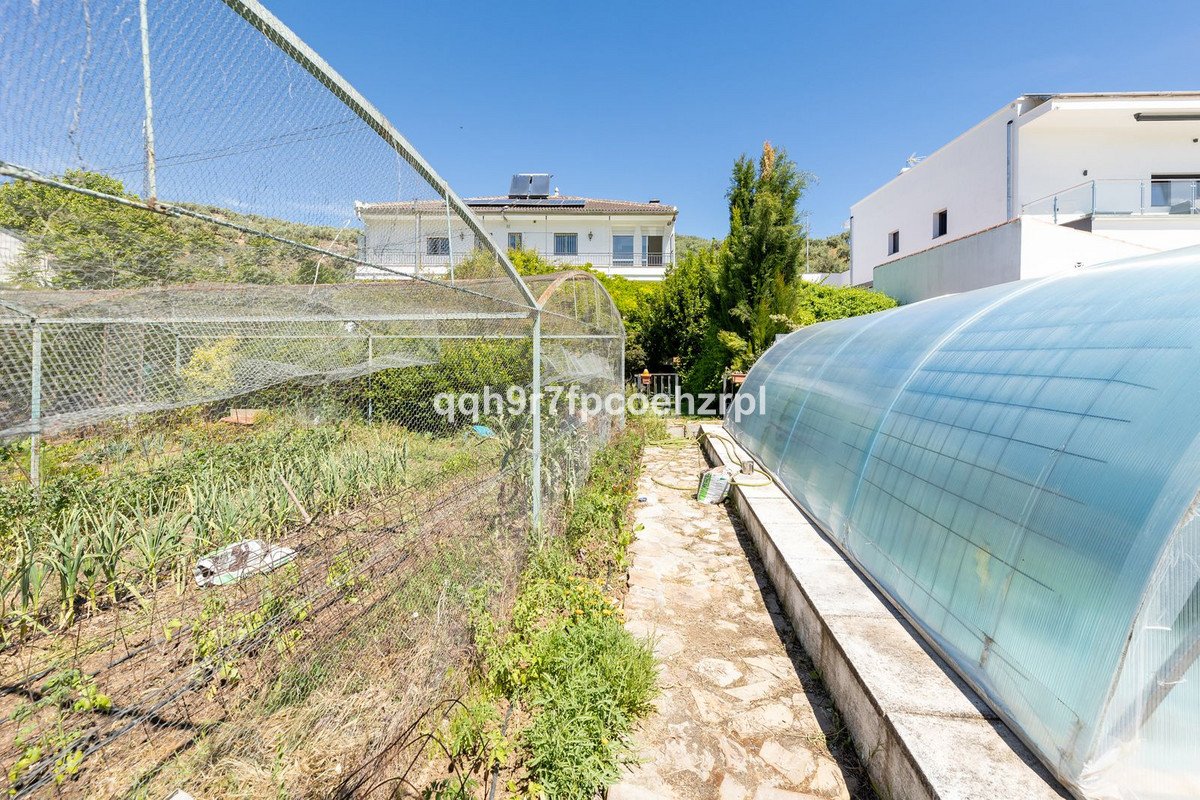 7 Bed Detached Villa in Deifontes