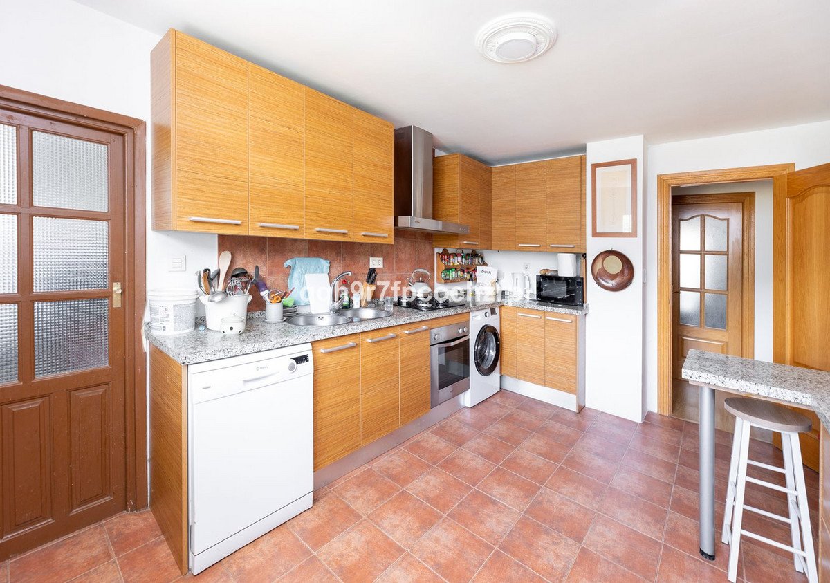 7 Bed Detached Villa in Deifontes