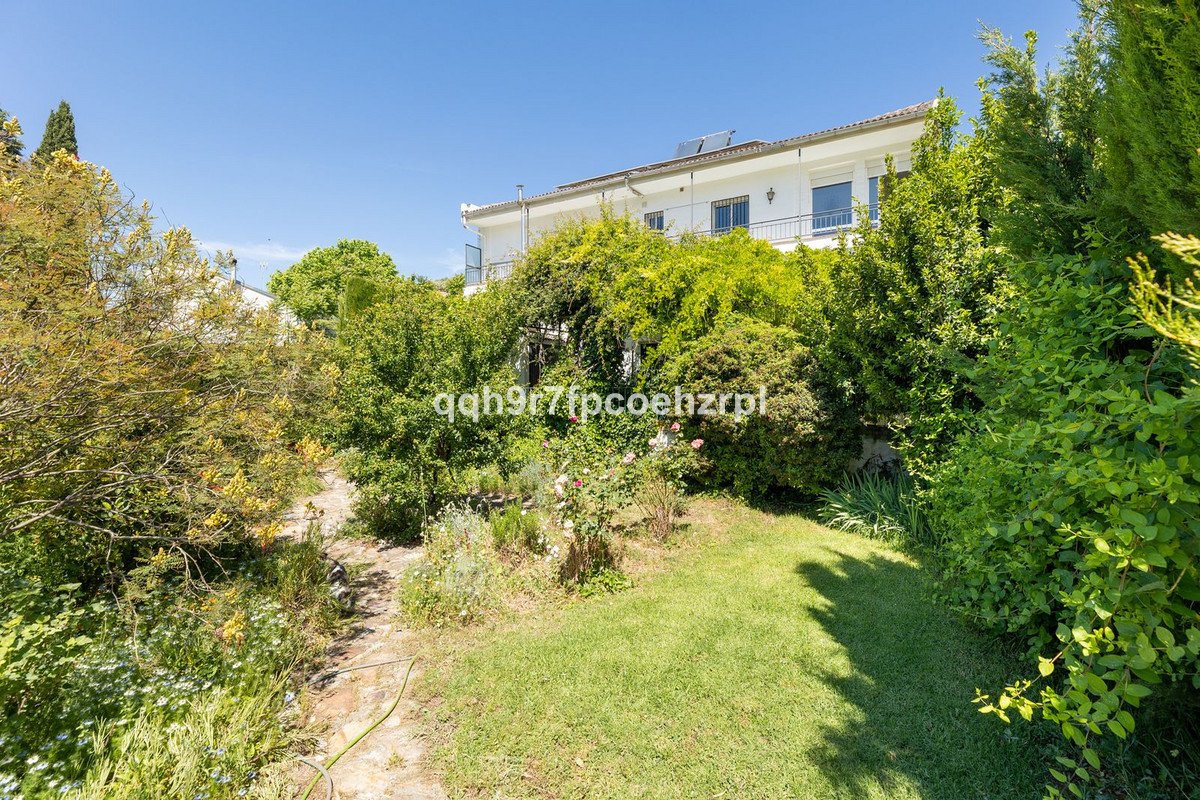7 Bed Detached Villa in Deifontes