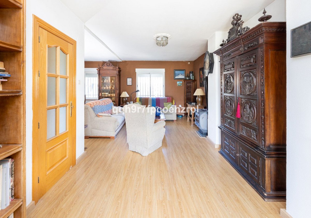 7 Bed Detached Villa in Deifontes