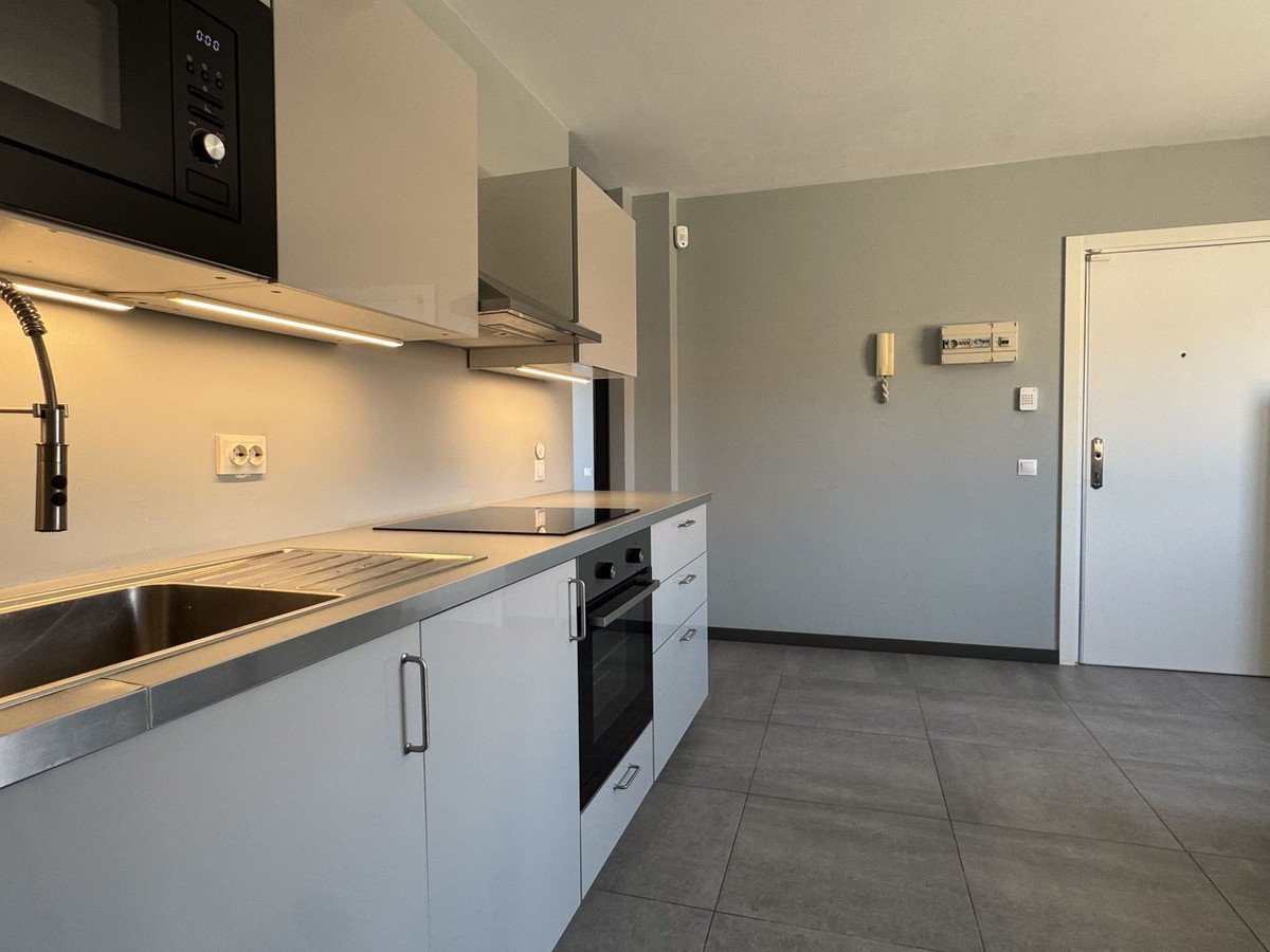 2 Bed Top Floor Apartment in Fuengirola