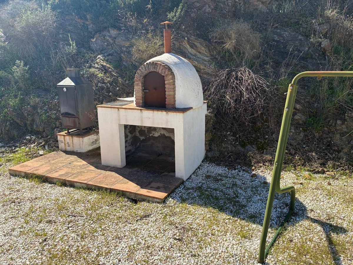 4 Bed Finca - Cortijo in Tolox