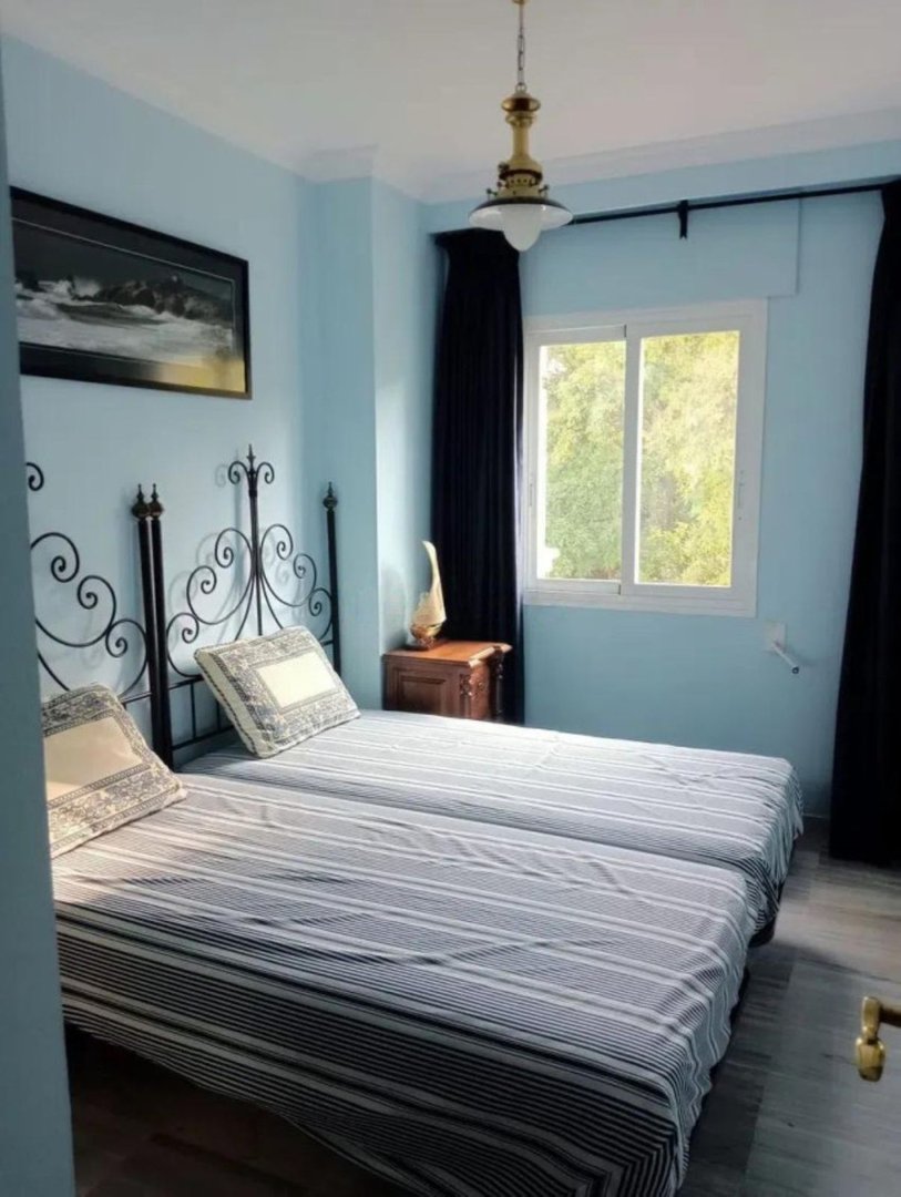 2 Bed Middle Floor Apartment in Marbella