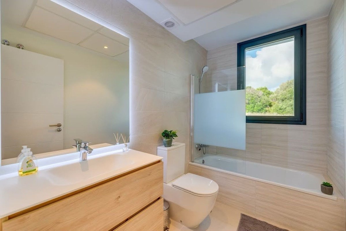 3 Bed Penthouse in Estepona