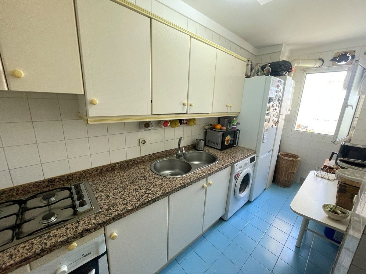 3 Bed Top Floor Apartment in Estepona