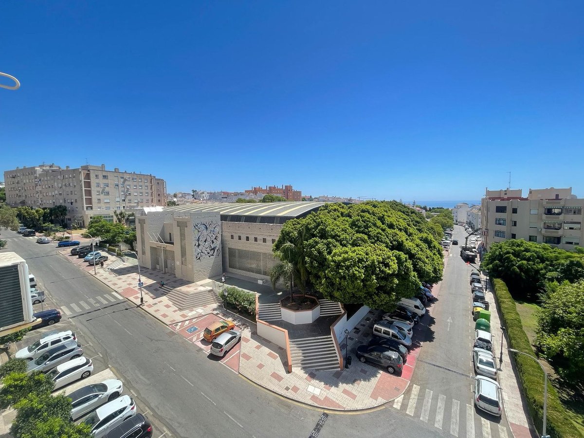 3 Bed Top Floor Apartment in Estepona