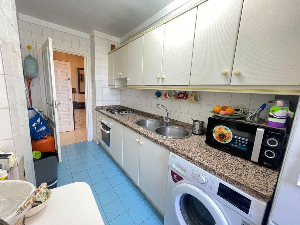 3 Bed Top Floor Apartment in Estepona