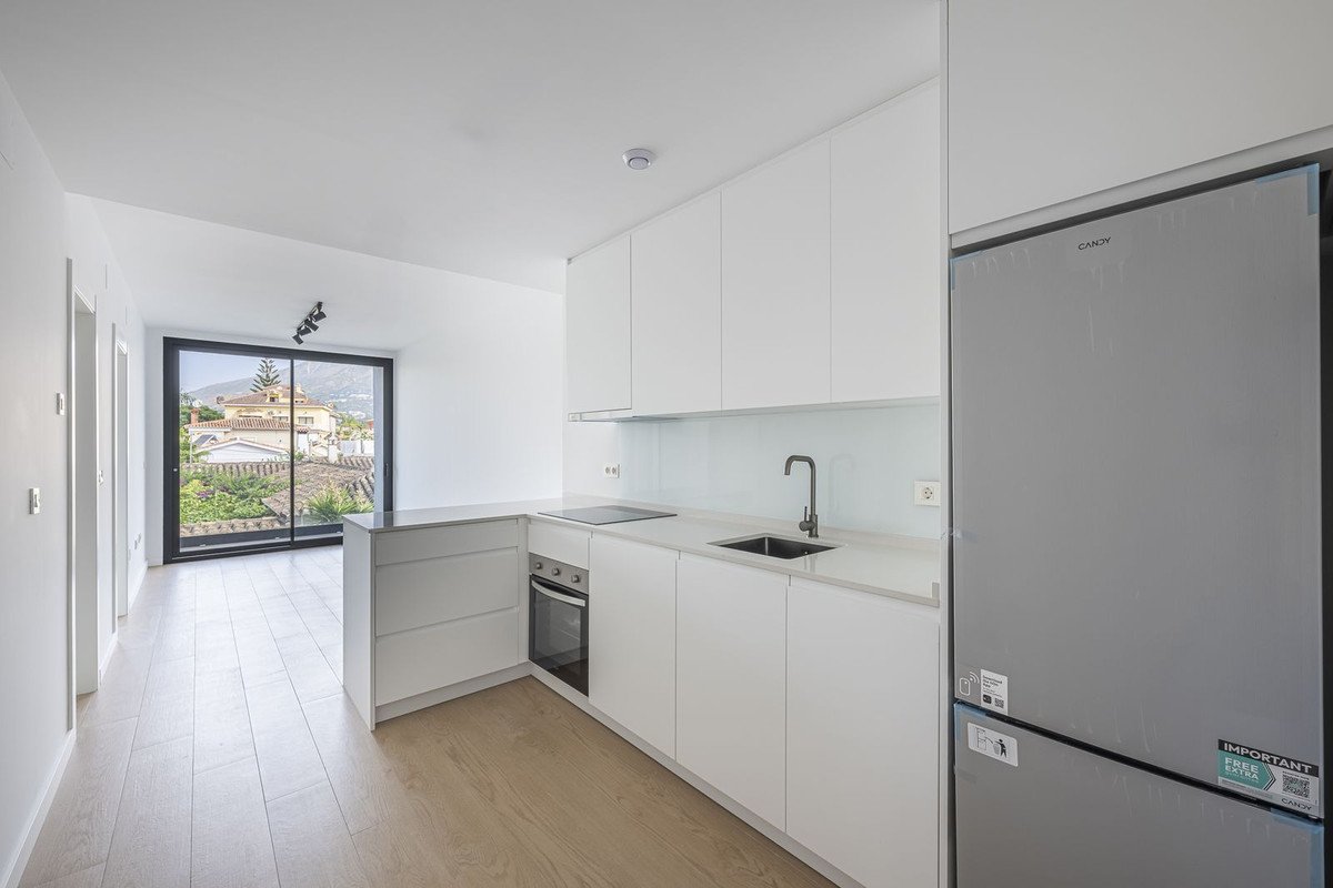 2 Bed Middle Floor Apartment in Los Boliches
