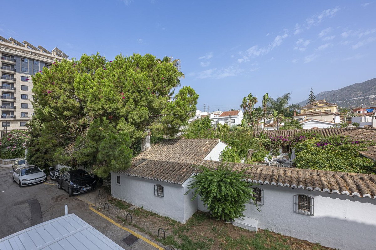 2 Bed Middle Floor Apartment in Los Boliches
