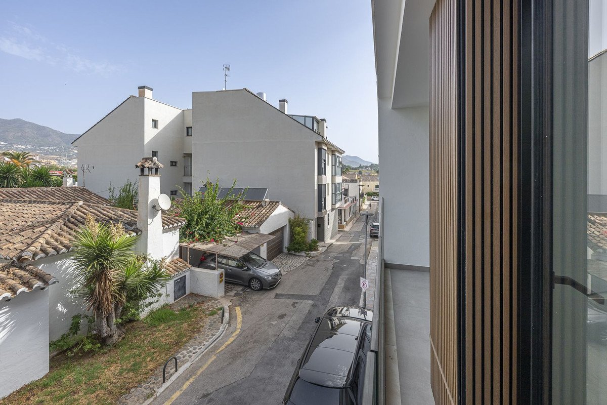 2 Bed Middle Floor Apartment in Los Boliches