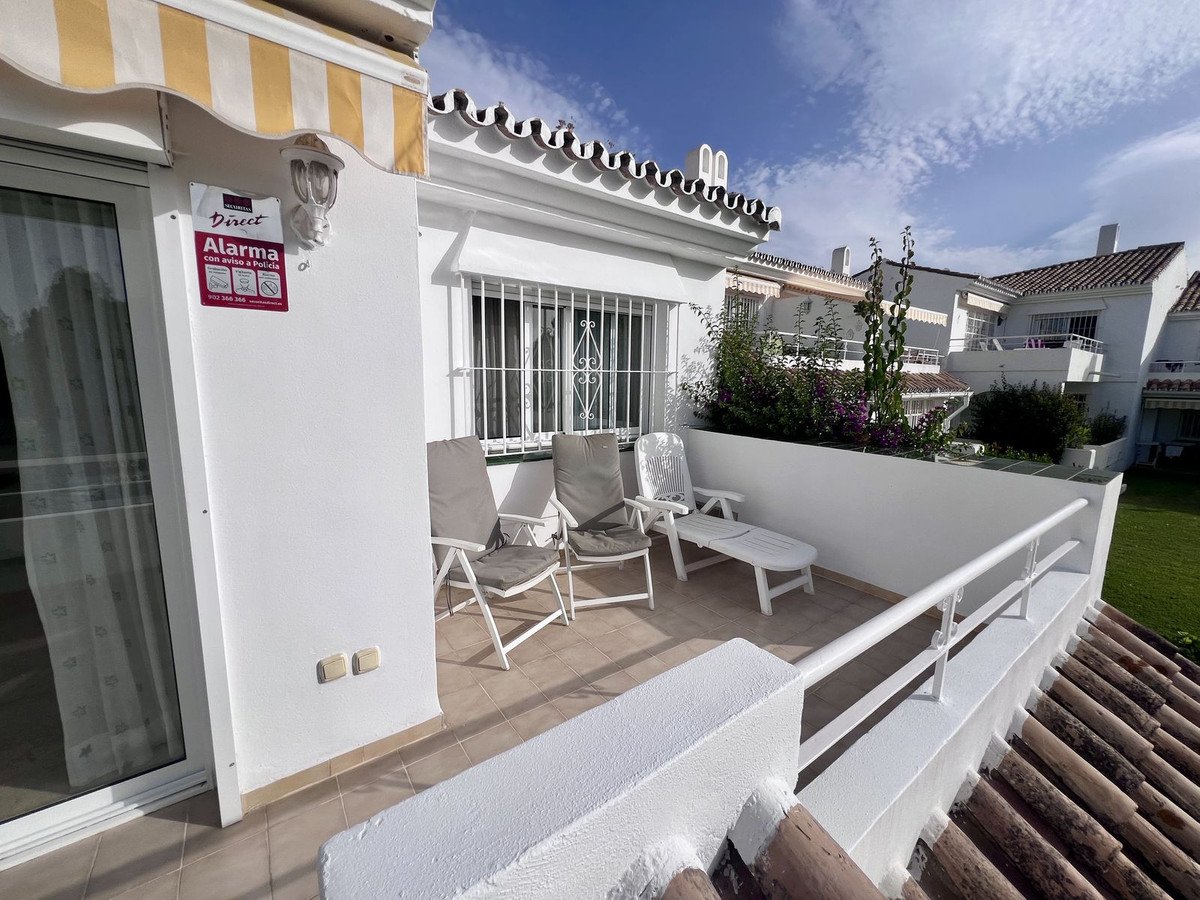 2 Bed Penthouse in El Paraiso