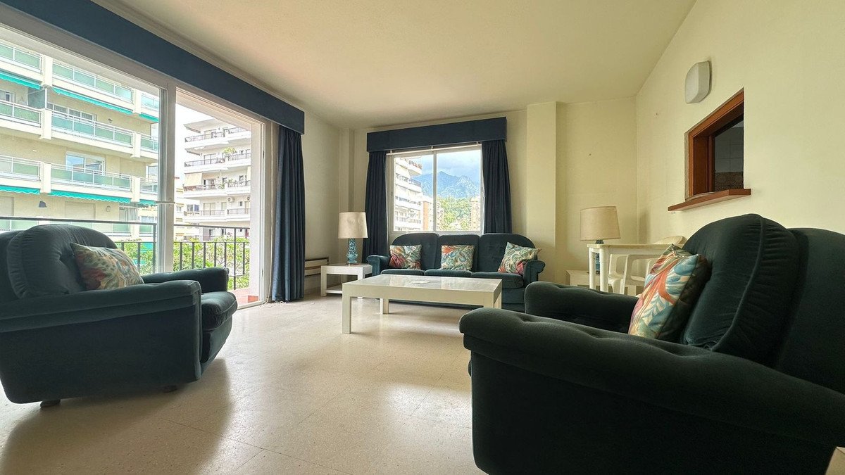 1 Bed Middle Floor Apartment in Marbella